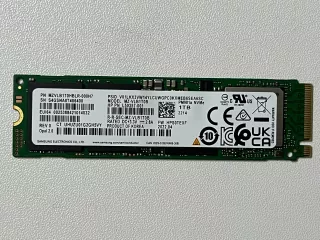 MZ-VLB1T0B: High-Capacity M.2 NVMe Solid State Drive