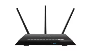 R6700-100NAS - Netgear Nighthawk AC1750 4 x Ports 1000Base-T LAN + 1 x Port RJ-45 WAN 1.75Gb/s IEEE 802.11 a/n/ac 5GHz Dual-Band Smart WiFi Router