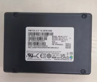 PM1733 1.6TB NVMe SSD for Enterprise Storage Solutions
